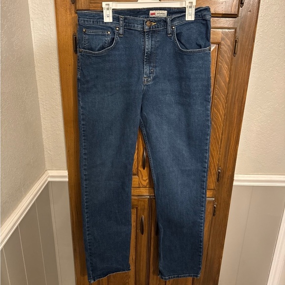 Wrangler Slim Straight Jeans - Picture 1 of 5